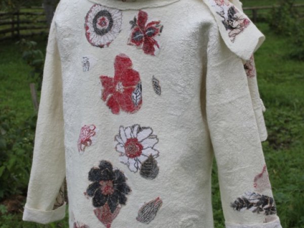 Felted coat White Red 2