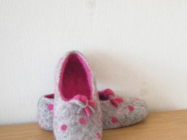 Taškuotos tapkės - Shoes & slippers