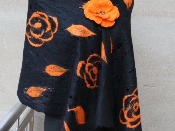 Veltas šalikas ,,ORANŽINĖS GĖLĖS ,, 1