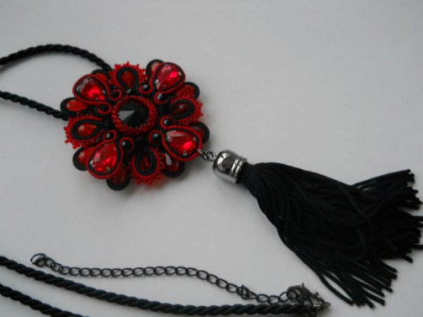 Pakabukas red&black 2