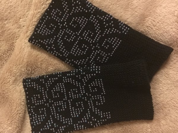 Riešinės su ornamentu - Wristlets