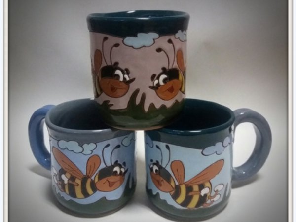 Puodeliai su bitėm - Ceramics
