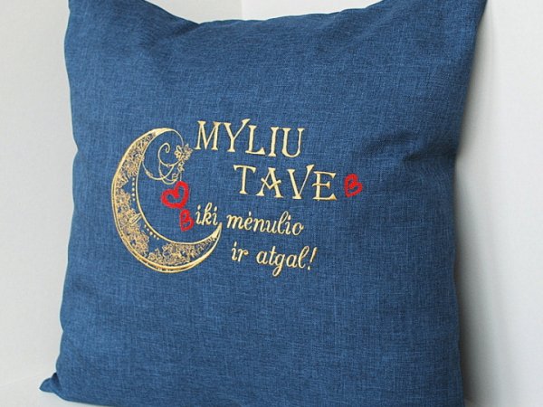 Dekoratyvinė pagalvėlė "Iki mėlunio ir atgal" - Pillows