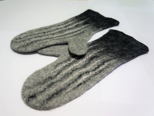 Kumštinės pirštinės "Pilkutės" - Gloves & mittens