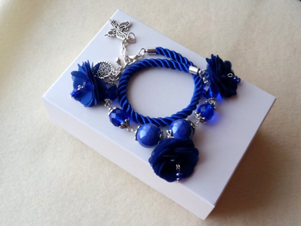 Apyrankė " karališkas mėlynumas" - Bracelets
