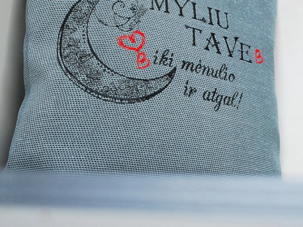 Dekoratyvinė pagalvėlė "Myliu Tave" 2