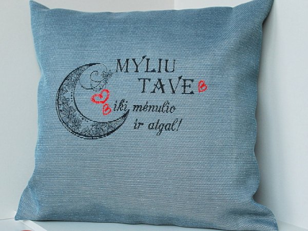 Dekoratyvinė pagalvėlė "Myliu Tave" - For interior