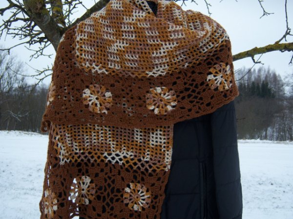 Salis su motyvu apvadu. - Wraps & cloaks