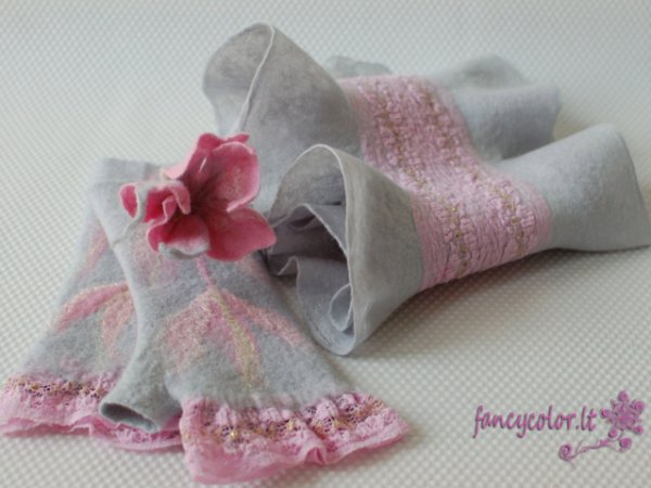 Veltas šalikas, sagė ir riešinės "Romantika" - Kits