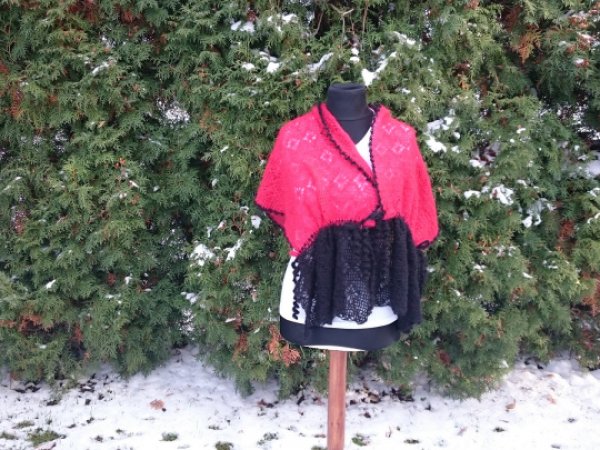 Handmade crocheted scarf '' Red - black'' 2