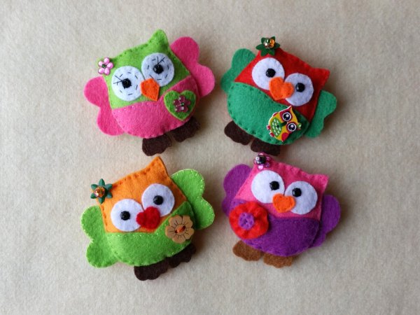 Sagiukai vaikučiams - Brooches