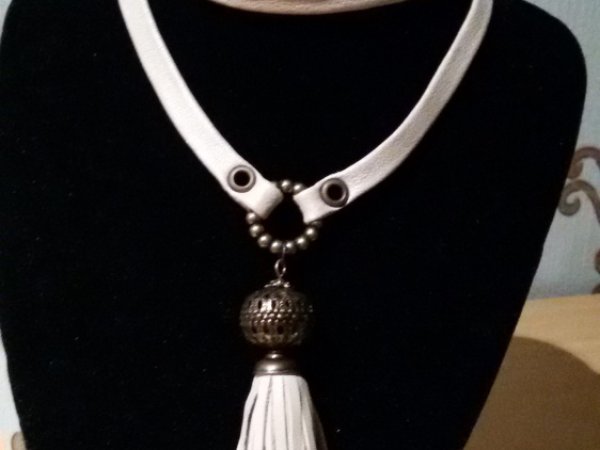 Kaklo papuošalas-čokeris - Necklace