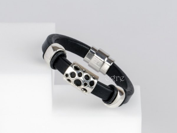 Regaliz#1 bangle - Leather articles