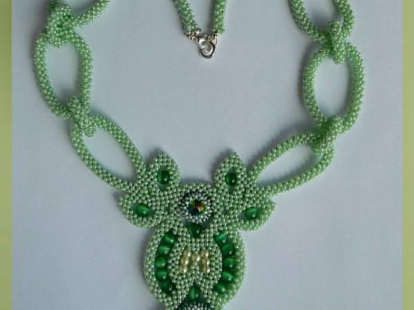 Vėrinys žalsvas - Necklace