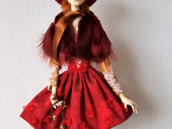 Interjerinė lėlė Flora 3