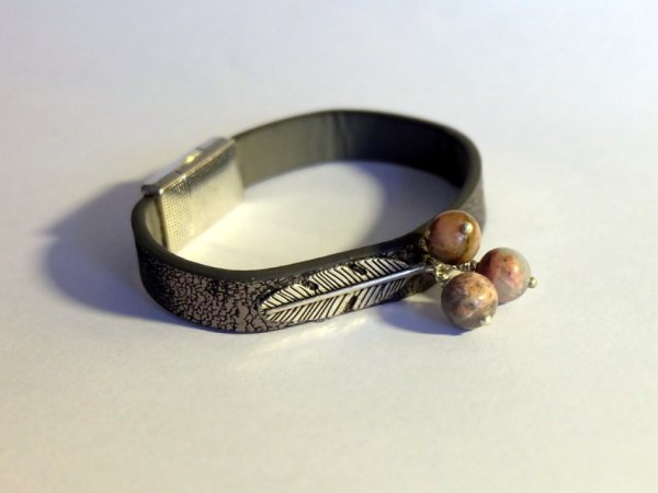 Leather bracelet with Rodonitas 2