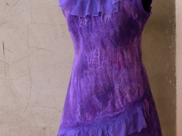 Suknutė ,,VIOLETINĖS SUTEMOS ,, 1