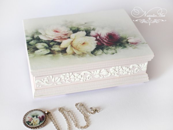 Juvelyrinė dėžutė - Decoupage