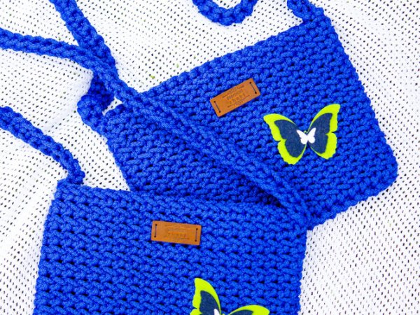 Nerta rankinė su ilga rankena ir drugeliu - Handbags & wallets