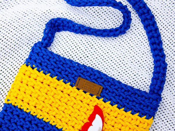 Nerta rankinė su ilga rankena ir drugeliu Nr.1 - Handbags & wallets