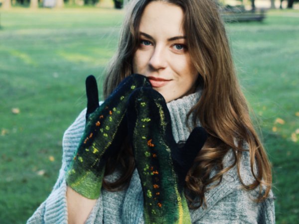 Veltos kumštinės pirštinės Pavasaris - Gloves & mittens