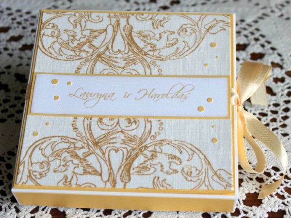dėžutė - atvirukas "gold" - Works from paper