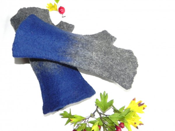 Veltos merino vilnos riesines pilkos ir melynos derinys - Wristlets