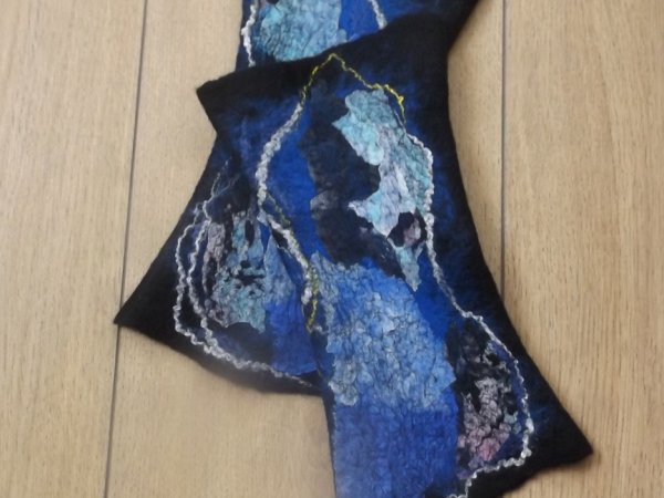 veltos riešinės juoda-mėlyna - Wristlets