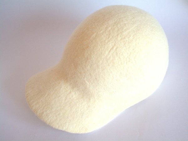 Felted woman hat 3
