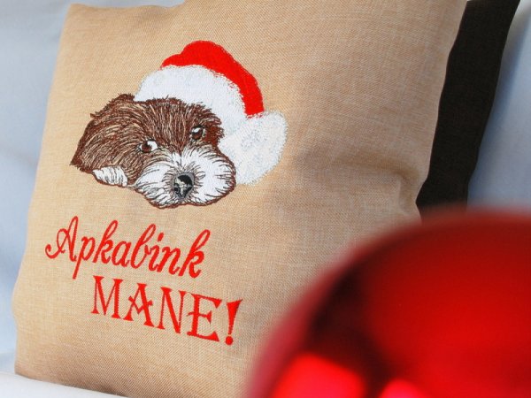 Dekoratyvinė pagalvėlė "Apkabink mane" 2