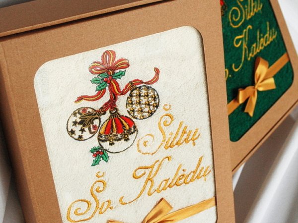 Šiltų Šv.Kalėdų - Siuvinėti rankšluosčiai - Needlework