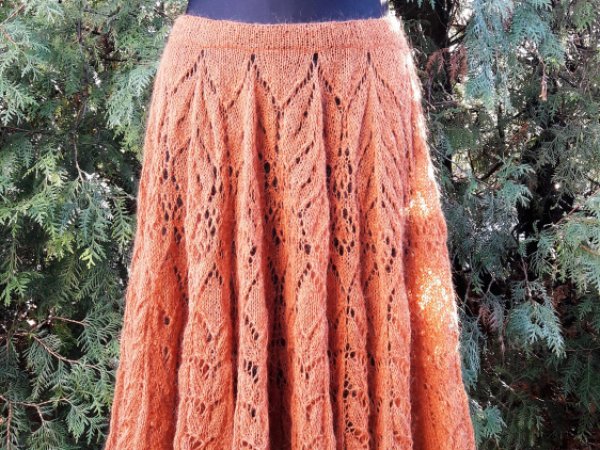 Hand knitted skirt suit 3