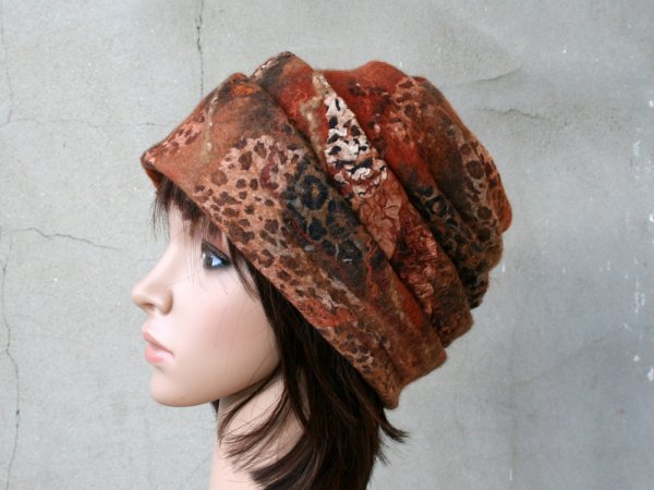 Velta kepuraitė ,,LEOPARDĖ,, 3
