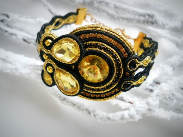 Apyrankė "Black&Gold" 2