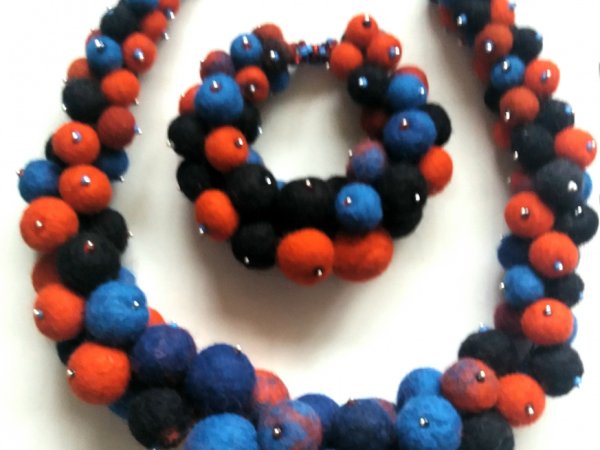 Veltinio komplektas - ,,Trys viename" - Necklaces