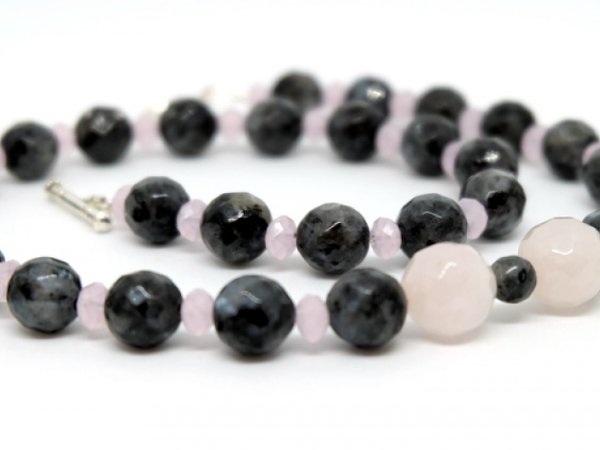 Luxurious and elegant GREY - Necklace and Bracelet 2