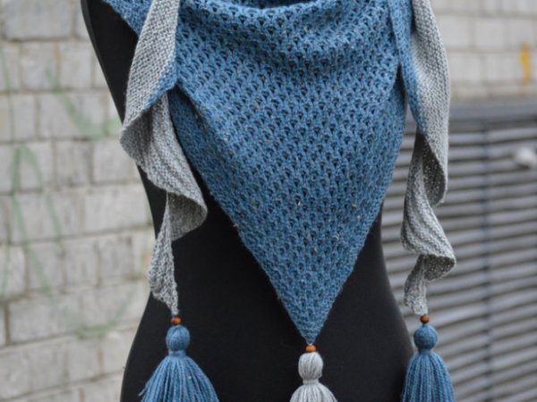 Spalvota skara su kutais - Wraps & cloaks