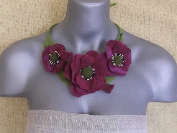 veltas papuošalas "Vėl žiedai" - Necklaces
