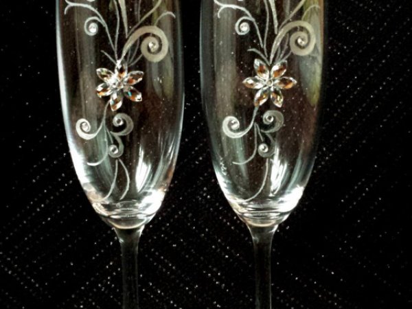 Taurės 2 - Decorated bottles