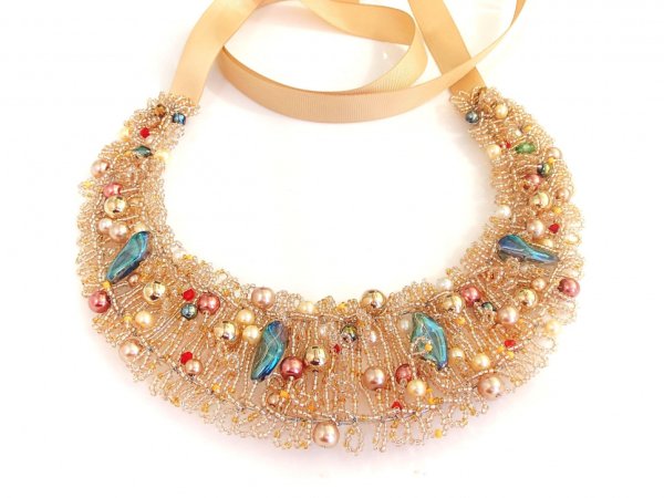 Gold. Fresh gold, necklace - Necklace