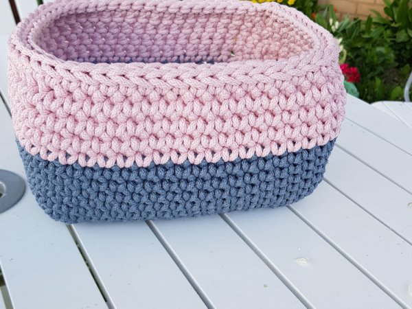 Nerta kvadratinė dėžutė Nr.1 - Lace