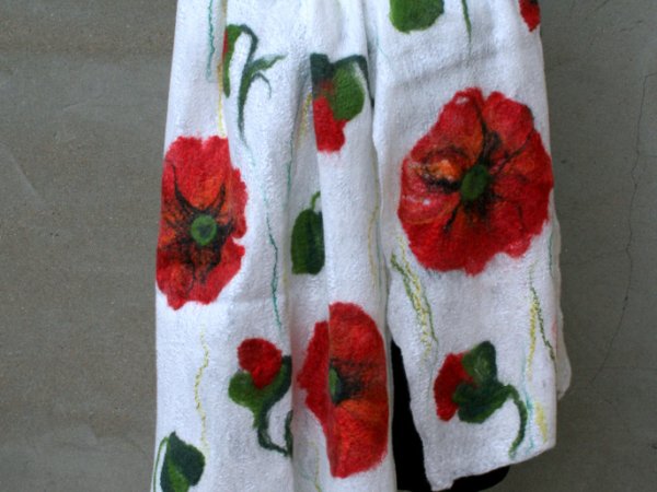 Veltas  šalikas ,, Aguonos ,, - Scarves & shawls