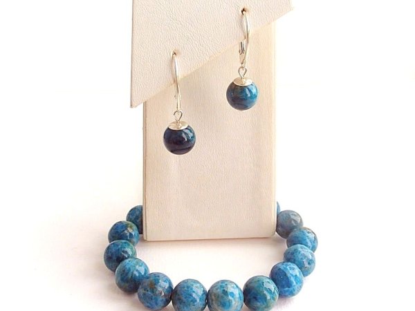 Apatite earrings and bracelet 2