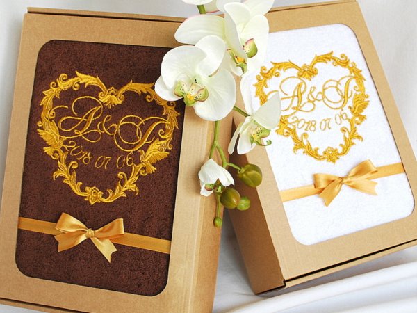 Išskirtiniai siuvinėti vardiniai rankšluosčiai - Dovana Vestuvių Proga - Needlework