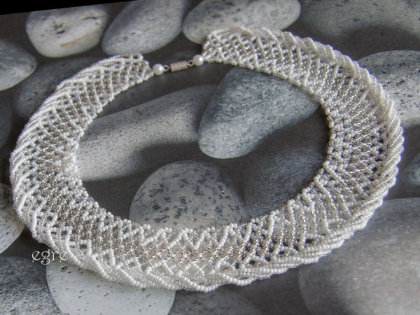 Necklace Snow White 3