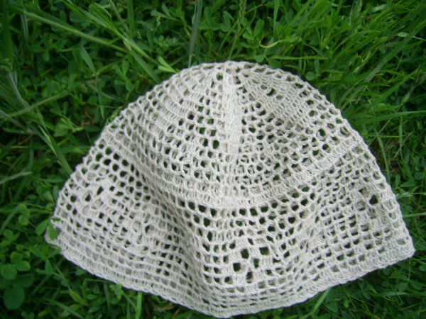Kepurė iš lino su " Rombeliais" - Hats 