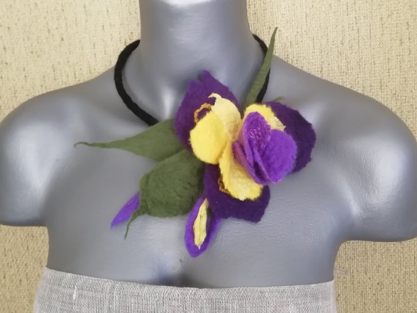 Veltas papuošalas "Paslaptingas žiedas" - Necklaces