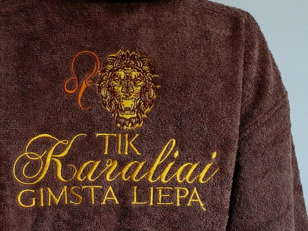Siuvinėti medvilniniai chalatai - Tik Karaliai gimsta... 2