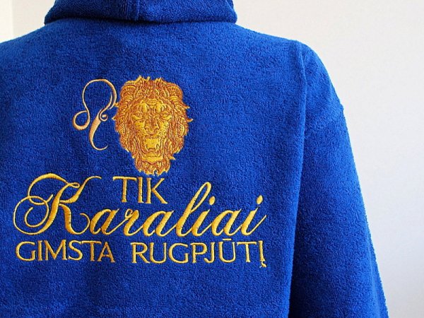 Siuvinėti medvilniniai chalatai - Tik Karaliai gimsta... 1