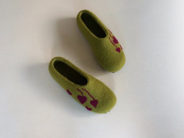 Moteriškos veltinio tapkės "Švelni samana" - Shoes & slippers